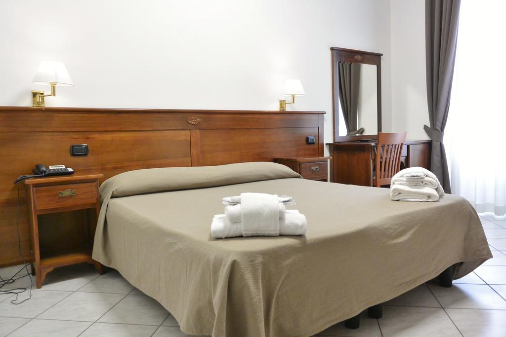Hotel Trentina Mailand Zimmer foto